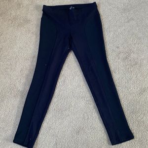 HUE womens pants